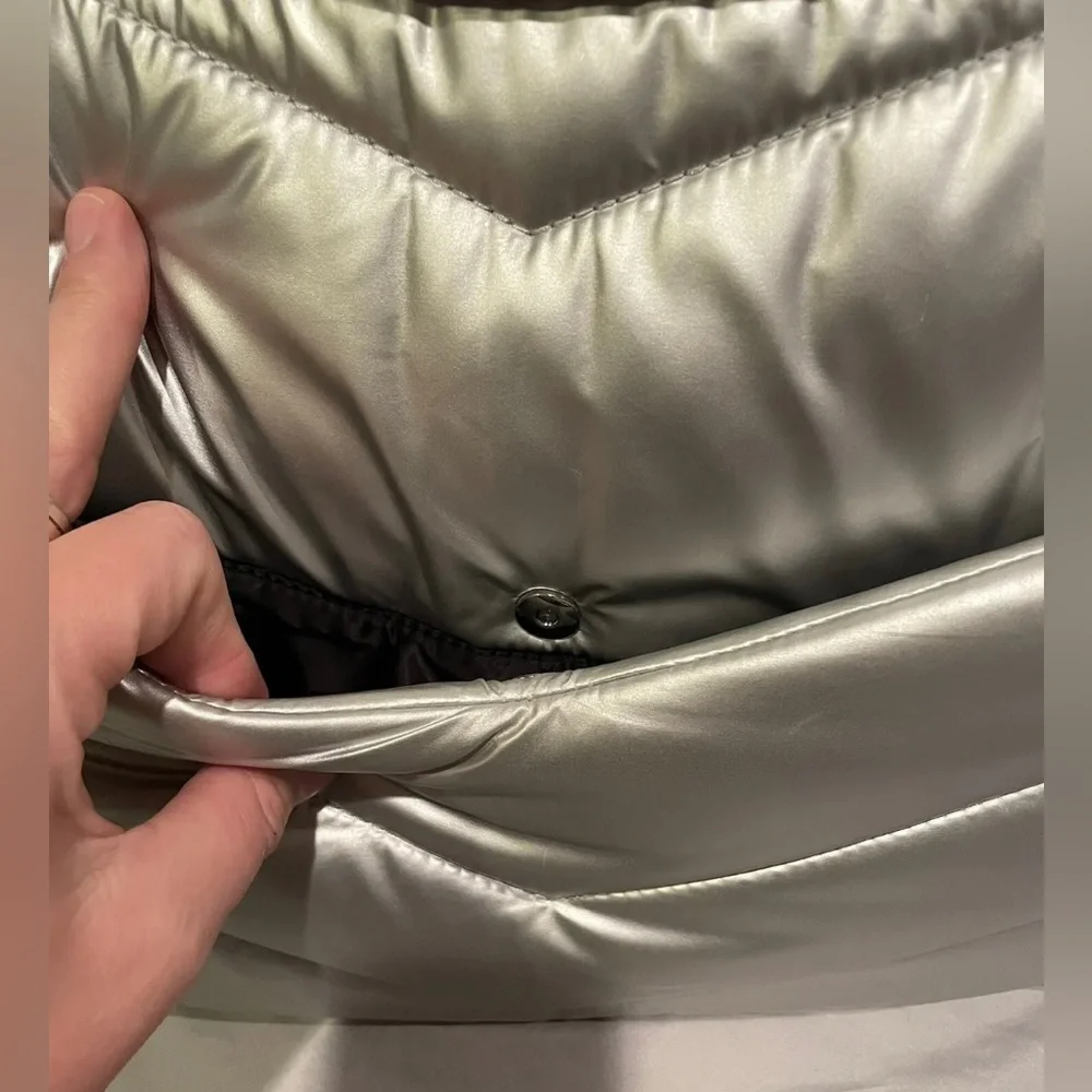 EUC Athleta Caraa Laptop bag, silver